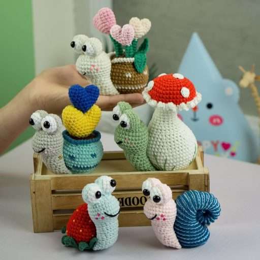 snail amigurumi