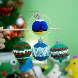 crochet ornaments balls