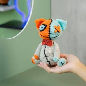 Creepy Cat Crochet Pattern
